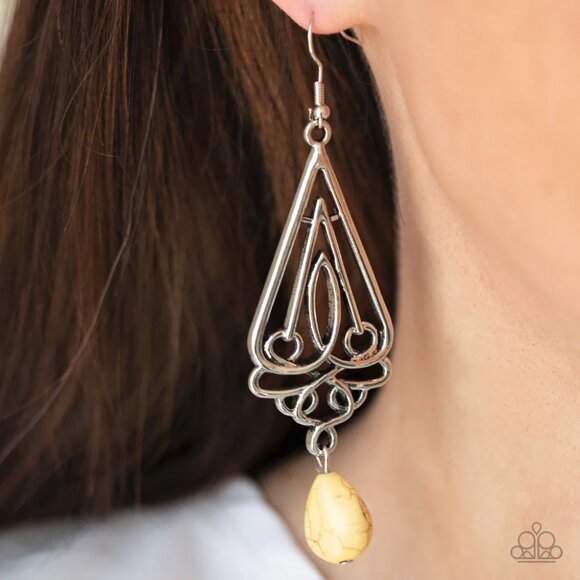 Paparazzi Jewelry - Transcendent Trendsetter - Yellow Earrings - Vintage - Picture 1 of 4